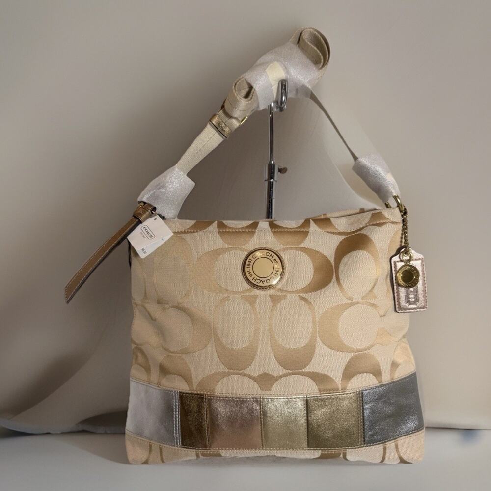 NWT Coach F19209 Signature Multi Stripe File Bag